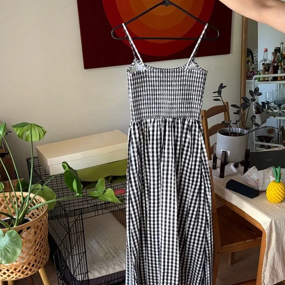 Abercrombie Black+White Gingham Midi Dress Size M Tall (MT). Hits ankles on 5’6 - Picture 7 of 8